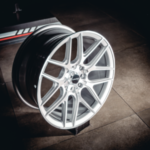Aro Rin 16x7,5 / PCD/Manzana:8x108/114 / ET/Offset:35 / Color: SMF