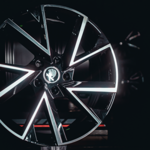 Aro Rin 18x7,5 / PCD/Manzana:5x112 / ET/Offset:50 / Color: BMF - Image 3