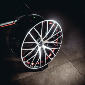 Aro Rin 18x8 / PCD/Manzana:5x108 / ET/Offset:35 / Color: BMFR