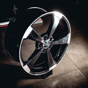 Aro Rin 19x8 / PCD/Manzana:5x112 / ET/Offset:45 / Color: BMF