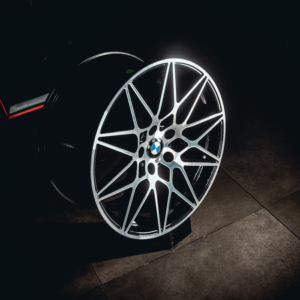 Aro Rin 19x9,5 / PCD/Manzana:5x120 / ET/Offset:41 / Color: BMF