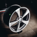 Aro Rin 19x8 / PCD/Manzana:5x112 / ET/Offset:45 / Color: SGMF