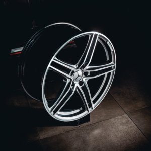 Aro Rin 20x9,5 / PCD/Manzana:5x112 / ET/Offset:45 / Color: GMF