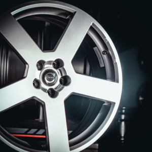 Aro Rin 20x8 / PCD/Manzana:5x108 / ET/Offset:40 / Color: HS - Image 3