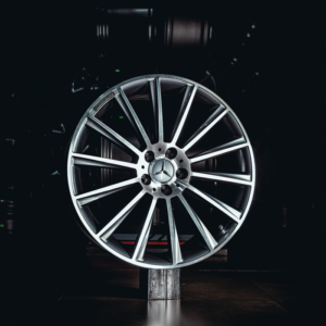 Aro Rin 20x8,5 / PCD/Manzana:5x112 / ET/Offset:38 / Color: GMF - Image 2