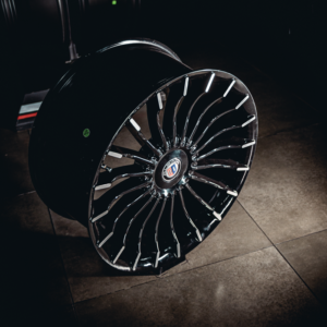 Aro Rin 20x9,5 / PCD/Manzana:5x112/120 / ET/Offset:35 / Color: BMF
