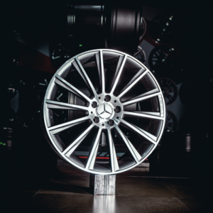 Aro Rin 20x9,5 / PCD/Manzana:5x112 / ET/Offset:38 / Color: GMF - Image 2