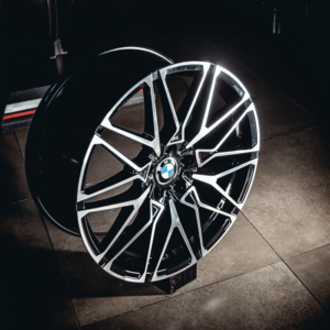Aro Rin 20x9 / PCD/Manzana:5x120 / ET/Offset:40 / Color: BMF