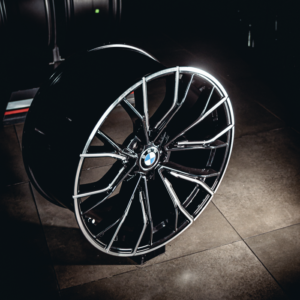 Aro Rin 20x10 / PCD/Manzana:5x112 / ET/Offset:35 / Color: BMW