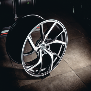 Aro Rin 20x10 / PCD/Manzana:5x120 / ET/Offset:40 / Color: SBF