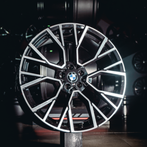 Aro Rin 21x10,5 / PCD/Manzana:5x112 / ET/Offset:40 / Color: BMF - Image 2