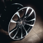 Aro Rin 22x10 / PCD/Manzana:5x130 / ET/Offset:28 / Color: BMF