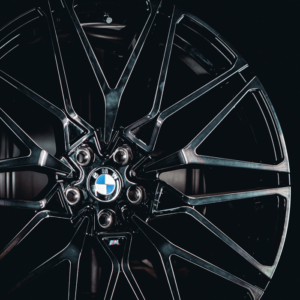 Aro Rin 22x9,5 / PCD/Manzana:5x112 / ET/Offset:37 / Color: BMF+GT - Image 3